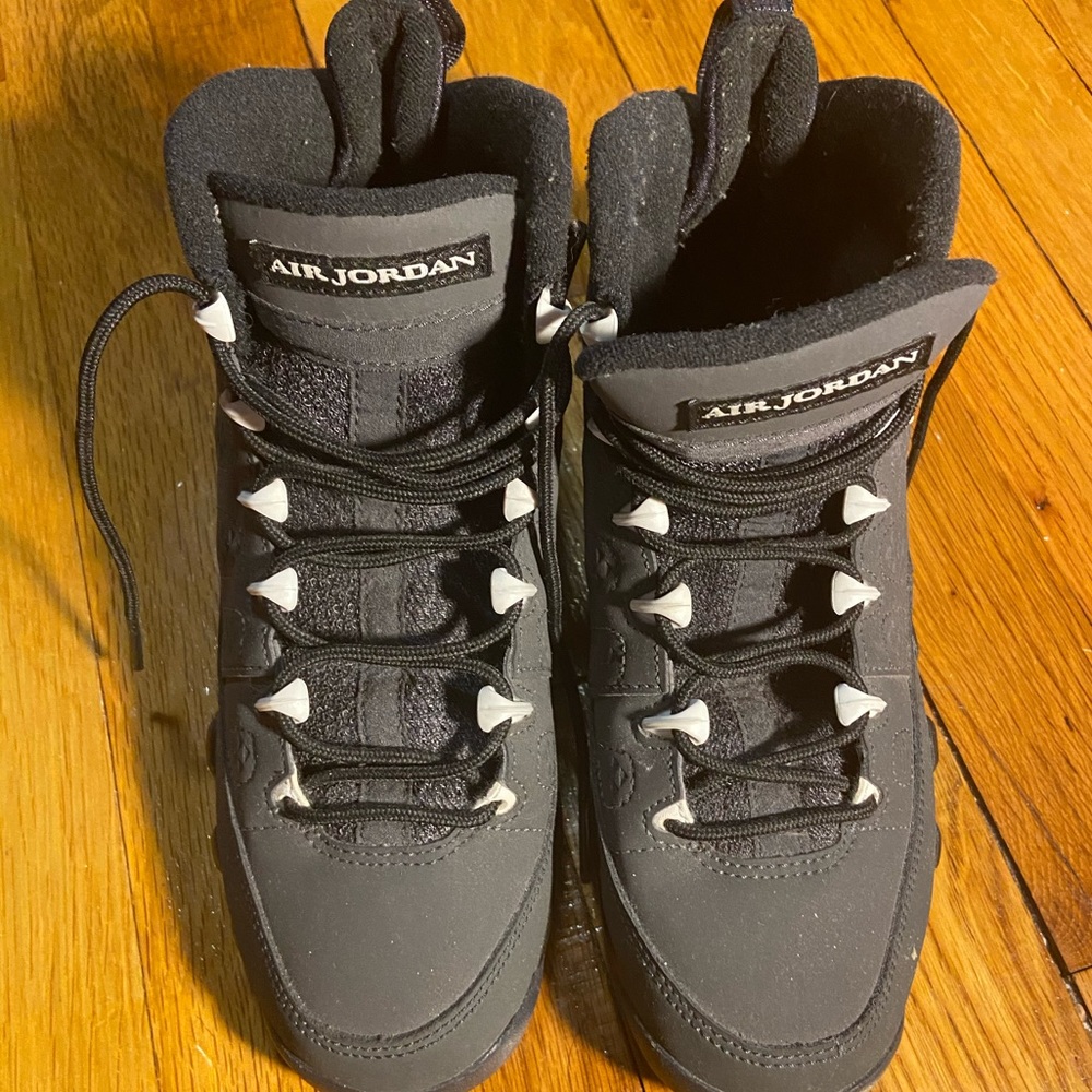 Air Jordan 9s